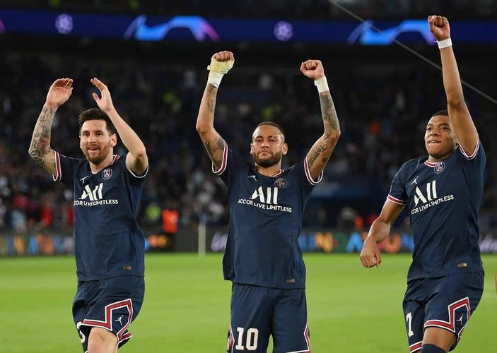 里昂主场不敌对手,失去争冠优势了